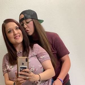 Meet your Posher, Roxanne